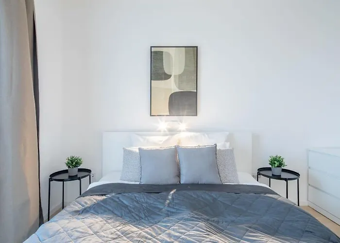 Modern 2-room Flat With Terrace Апартаменты